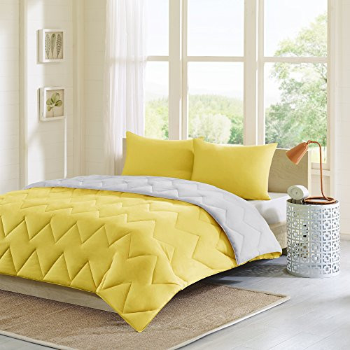 Intelligent Design Trixie Reversible Down Alternative Comforter Mini Set, Grey/Yellow, California King, King King