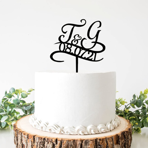 Initial Letter for Couple Cake Topper Personalized Mr Mrs Name Cake Topper Customized Wedding Date Name Bride & Groom Cake Topper for anniversary Engagement Wedding Party Decorations