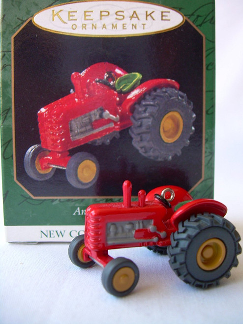 Hallmark Keepsake Ornament - Antique Tractors - #1 Collector's Series - Miniature (1997) QXM4185