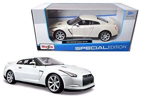 Maisto New 1:18 W/B Special Edition - White 2009 Nissan GT-R Diecast Model Car