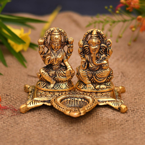 Collectible India Lakshmi Laxmi Ganesh murti Idol Ganesha Diya puja Deepak - Metal Lakshmi Ganesh Statue - Diwali Home Decoration Items - Lakshmi Ganesh for Diwali Showpiece Oil Lamp Collectible India Lakshmi Laxmi Ganesh murti Idol Ganesha Diya puja Deepak - Metal Lakshmi Ganesh Statue - Diwali Home Decoration Items - Lakshmi Ganesh for Diwali Showpiece Oil Lamp