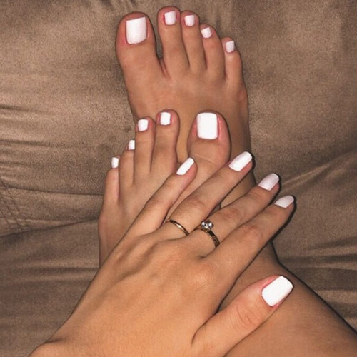 YOSOMK 48pcs White Pink Press on Nails & Toenails Set Short Fake Fingers Toe Nail Tips Press ons Glue on Toe Nails Nude Square Summer False ToeNails for Women