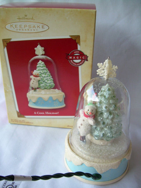 Hallmark Keepsake Ornament A Cool Holiday 2004