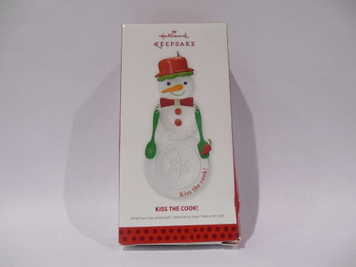 Hallmark Keepsake Ornament Kiss The Cook 2013