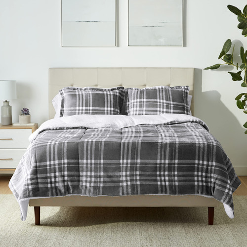 Amazon Basics Ultra-Soft Micromink Sherpa Comforter 3-Piece Bedding Set, Full/Queen, Gray Plaid