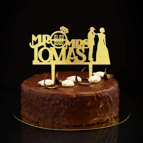 Wedding Mr & Mrs Cake Toppers Silhouette Customize Family Name Date Elegant Bride & Groom Cake Topper For Wedding Engagement Party Supplies Engagement Gifts For Couple Glitter Gold