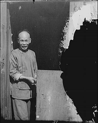 HistoricalFindings Photo: Chinese Cook,Grinning,Doorway,Chinatown,San Francisco,California,A Genthe,1896 1