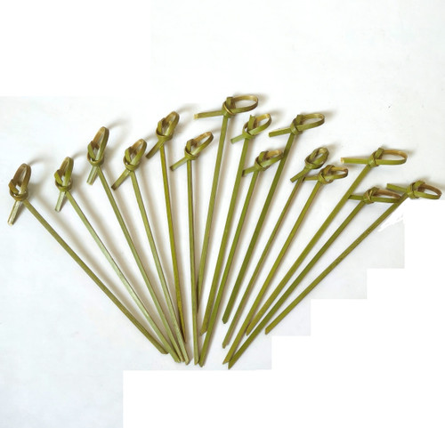 200Pcs Green Bamboo Cocktail Picks Natural Bamboo Knot Skewers for Appetizers Toothpicks Wooden Decorative Cocktail Picks Handmade Sticks Long Appetizer Toothpicks Cocktail Sticks for Home Party