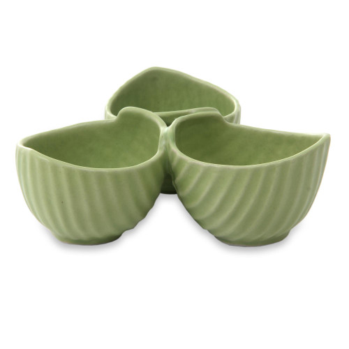 NOVICA Jungle Banana Leaf Ceramic Snack Bowl