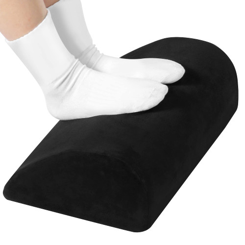 Amazon Basics Under Desk Foam Foot Rest with Washable Cover Comfortable Foot Stool for Home and Office, Black, 5.1 x 10.2 x 17.3 Inch