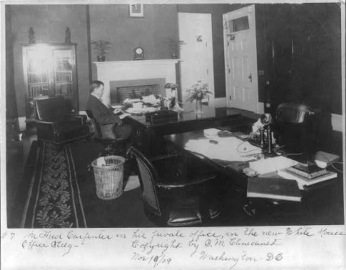 HistoricalFindings Photo: Mr. Fred Carpenter Seated at Desk,White House Office,Washington,D.C,c1909
