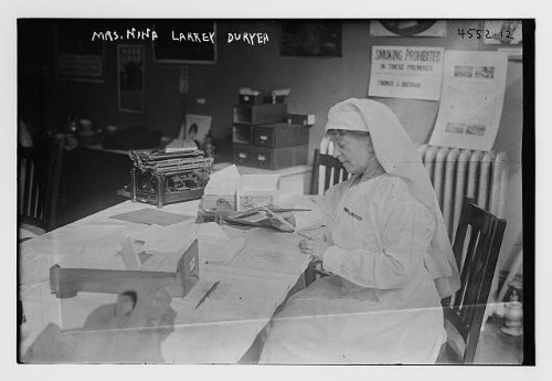 HistoricalFindings Photo: Mrs. Nina Larrey Duryea,Woman Nurse,Typewriter,Bain News Service,Table