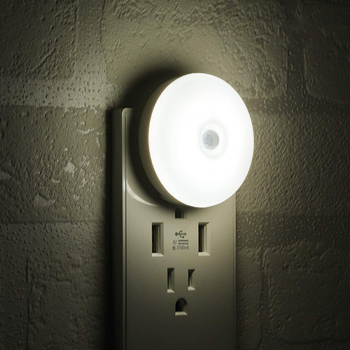 SerieCozy LED Night Light, White, Motion Activated, Plug in Night Light with Movement Detector, for Bathroom, Bedroom, Kitchen, Hallway, Round, 2 Pack