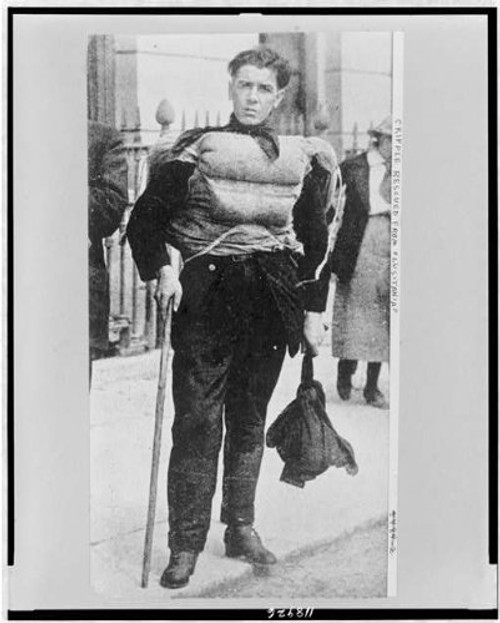 HistoricalFindings Photo: Cripple Rescued,Lusitania,May 25,1915,Man,Life Preserver,Walking Stick,Steamship HistoricalFindings Photo: Cripple Rescued,Lusitania,May 25,1915,Man,Life Preserver,Walking Stick,Steamship