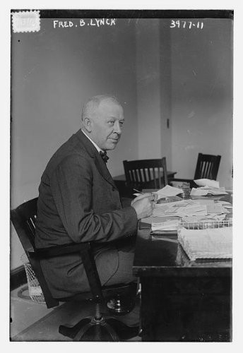 HistoricalFindings Photo: Fred B. Lynch,1916,Desk,Frederick Lynch,Bain News Service