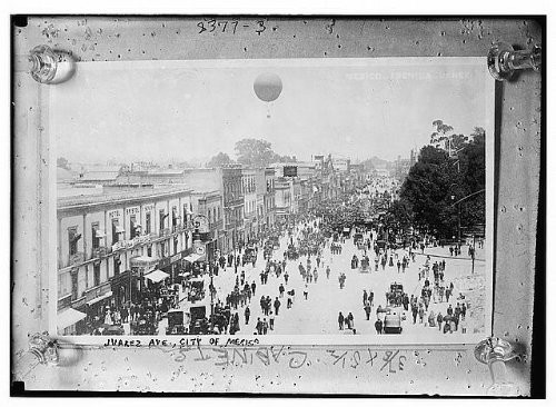 HistoricalFindings Photo: Juarez Avenue,City of Mexico,1910-1915,People,Buildings,Hot air Balloon