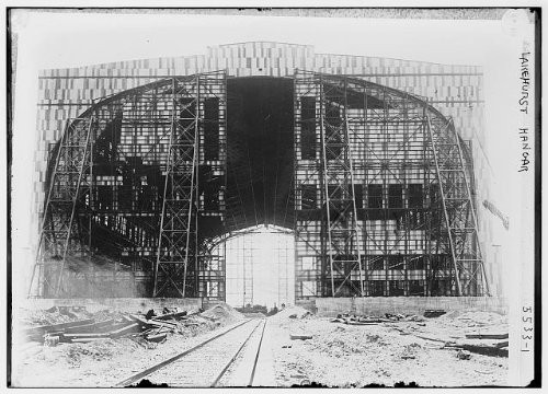 HistoricalFindings Photo: Lakehurst Hangar,Buildings,Tracks,Storage Facility,Scaffolding,Bain News Service