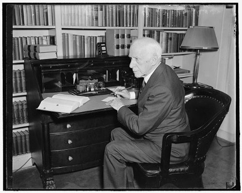 HistoricalFindings Photo: Retires from Supreme Court,Willis Van Devanter,Talks,newspapermen,Desk,1937 2