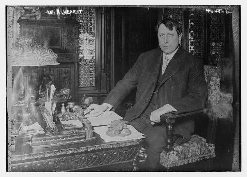 HistoricalFindings Photo: William Randolph Hearst,1863-1951,American Newspaper Publisher,Desk,lamp
