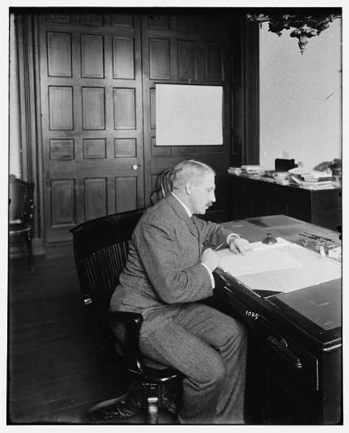 HistoricalFindings Photo: Wood,General Leonard,USA,Military Personnel,desks,interiors,Officers,Doors,1890