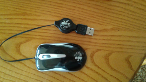 iConcepts Retractable USB Mouse (M01117)