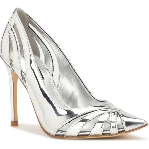 NINE WEST Women's FAVANT Pump, Silver 040, 6