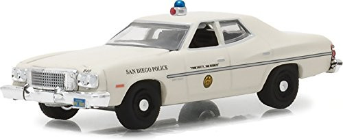 Greenlight Hot Pursuit SERIES 27 42840-A San Diego Police Department SDPD 1975 Ford Torino Diecast Vehicle 1:64 Scale