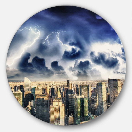 Designart Metal Wall Art-Disc of 11 inch, 11'' H x 11'' W x 1'' D 1P, Green Designart Metal Wall Art-Disc of 11 inch, 11'' H x 11'' W x 1'' D 1P, Green