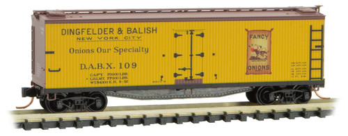 Micro-Trains MTL N-Scale 40ft Wood Reefer Farm-to-Ta?ble #7 Dingfelder #109