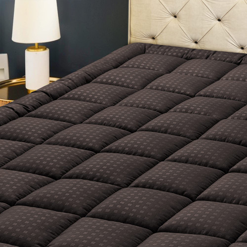 HYLEORY Twin XL Mattress Pad Quilted Fitted Mattress Protector Cooling Pillow Top Mattress Cover Breathable Fluffy Soft Mattress Topper with 8-21" Deep Pocket, Brown