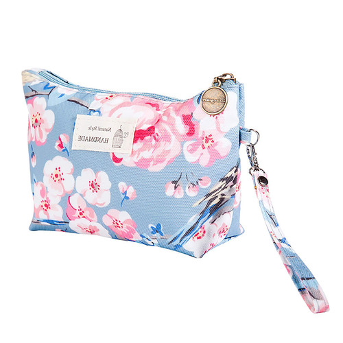 LewisCare Women Cosmetic Bag Fashion Makeup bags Waterproof Travel Makeup Pouch Organizer Gifts For Girls LewisCare Women Cosmetic Bag Fashion Makeup bags Waterproof Travel Makeup Pouch Organizer Gifts For Girls