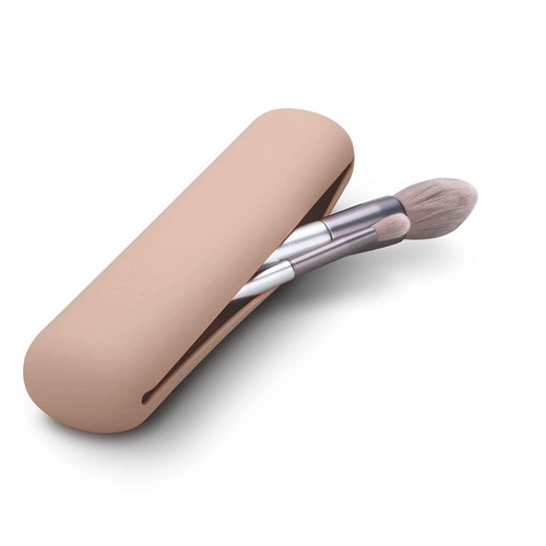 Travel Makeup Brush Holder, Silicone makeup brush Holder: Magnetic Anti-fall Out Brush Organizer Cosmetic Face Brushes Holder, Soft and Sleek Makeup Tools for Travel -Khaki Travel Makeup Brush Holder, Silicone makeup brush Holder: Magnetic Anti-fall Out Brush Organizer Cosmetic Face Brushes Holder, Soft and Sleek Makeup Tools for Travel -Khaki
