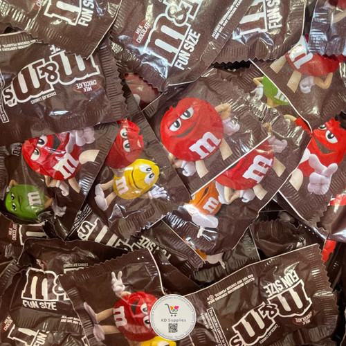 M&Ms Milk Chocolate Fun Size Bulk Candy (Pack of 1.5 lb)