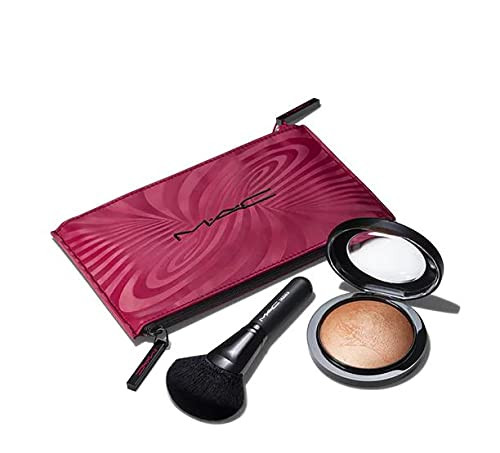 M.A.C. Hypnotizing Holiday TRICK OF THE LIGHT MINERALIZE SKINFINISH KIT - Bling Me to Life Mineralize Skinfinish and 143S Face Brush
