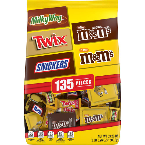M&M'S Milk Chocolate, M&M'S Peanut, SNICKERS Chocolate Candy, TWIX Caramel Cookie Bar & MILKY WAY Caramel Milk Chocolate Bulk Halloween Candy Assortment, 53.26oz (135 Pieces) M&M'S Milk Chocolate, M&M'S Peanut, SNICKERS Chocolate Candy, TWIX Caramel Cookie Bar & MILKY WAY Caramel Milk Chocolate Bulk Halloween Candy Assortment, 53.26oz (135 Pieces)
