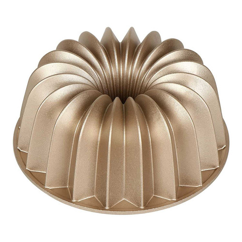 Baker's Secret Nonstick Fluted Cake Pans, Perfect for Bundt Cakes, Die Cast Aluminum Cake Pans, 2 Layers Non-stick Coating For Easy Release, Bundt Cake Pan - Cast Aluminum Collection (French Wreath)