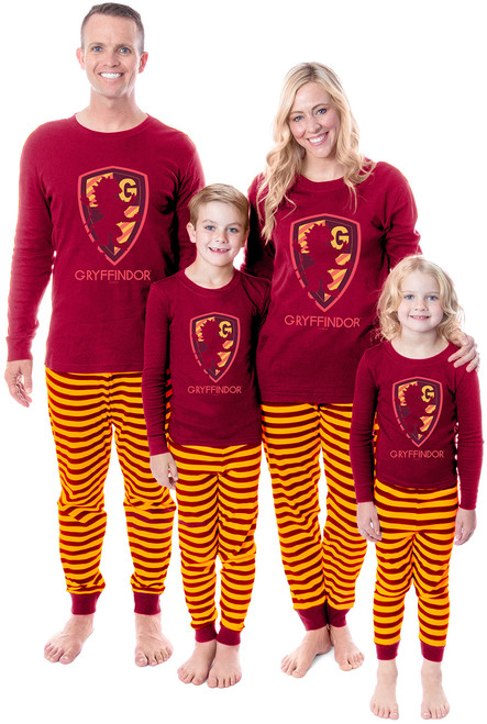 Harry Potter Family All Hogwarts Houses Wizarding World Sleep Pajama Set (Gryffindor, Adult, Small) Harry Potter Family All Hogwarts Houses Wizarding World Sleep Pajama Set (Gryffindor, Adult, Small)