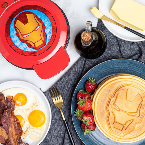 Uncanny Brands Marvel Iron Man Waffle Maker -Shellhead's Helmet on Your Waffles- Waffle Iron Uncanny Brands Marvel Iron Man Waffle Maker -Shellhead's Helmet on Your Waffles- Waffle Iron