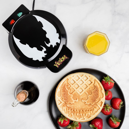 Uncanny Brands Marvel Venom Waffle Maker -Spidey's Mask on Your Waffles- Waffle Iron Uncanny Brands Marvel Venom Waffle Maker -Spidey's Mask on Your Waffles- Waffle Iron
