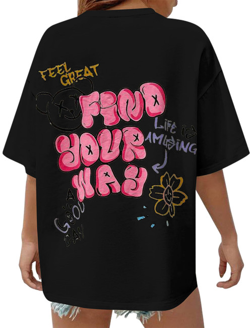 SAFRISIOR Women Oversized Letter Slogan Graphic Print Tee Shirt Round Neck Drop Shoulder Short Sleeve Casual T-Shirts Top Black