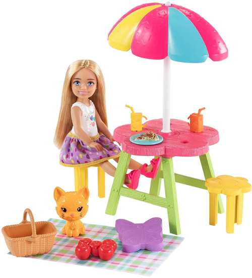 Barbie Chelsea Picnic Playset with Chelsea Doll (6-in Blonde), Pet Kitten, Picnic Table, Umbrella, Basket & Accessories, Gift for 3 to 7 Year Olds Barbie Chelsea Picnic Playset with Chelsea Doll (6-in Blonde), Pet Kitten, Picnic Table, Umbrella, Basket & Accessories, Gift for 3 to 7 Year Olds