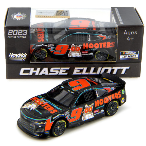 Lionel Racing Chase Elliott 2023 Hooters Diecast Car 1:64 Scale