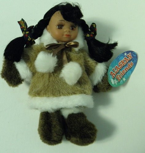 Arctic Circle Enterprises Alaskan Friends Traditional Alaskan Eskimo Doll with Light Fur Parka