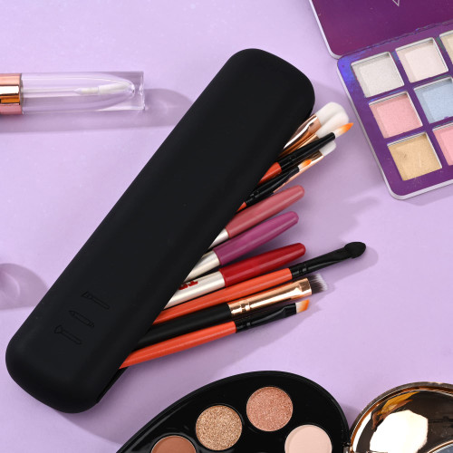 Travel Makeup Brush Case,Silicon Trendy Portable Makeup Brush Cosmetic Holder,Soft and Comfortable Makeup Brush Organizer,Fashionable and Beautiful Cosmetic Brush Bag (BLACK)