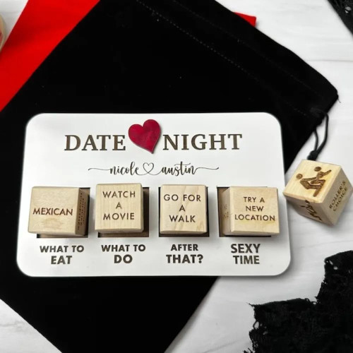 Date Night Ideas Dice Game,Wooden Couple Date Night Dice,Romantic Wood Couple Date Night Ideas,Multi-Styles Wood Reusable Couple Dice (1pcs,Wooden Color)