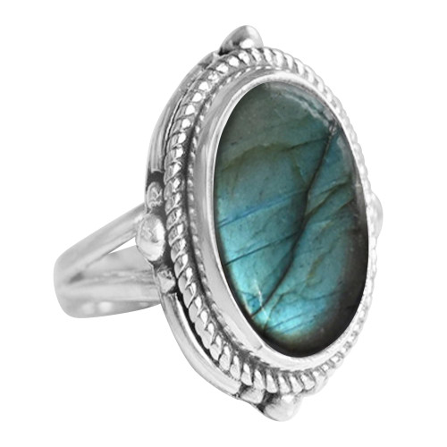SILVESTO INDIA Labradorite Ring Sterling Silver Smooth Labradorite Blue Labradorite Labradorite Flash Oval Ring Simple Ring Stacking Ring Stacking (9) SILVESTO INDIA Labradorite Ring Sterling Silver Smooth Labradorite Blue Labradorite Labradorite Flash Oval Ring Simple Ring Stacking Ring Stacking (9)