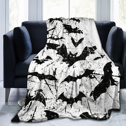 Halloween Blanket Soft Flannel Fleece Lightweight Blanket Halloween Bats Flannel Throw Blankets for Sofa Bed Living Room 60"X50"