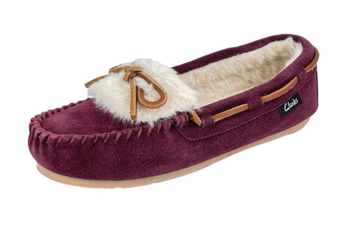 Clarks Womens Folded Tongue Leather Moccasin Slipper ICH30746C - Plush Faux Fur Lining - Indoor Outdoor House Slippers For Women (9 M US, Burgundy)