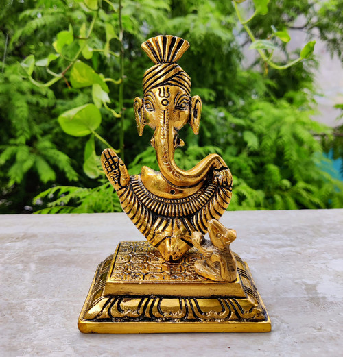 Lord Ganesha with Mouse Figurine for Home Temple mandir - Ganesh Statue for Ganesh Chaturthi - Hindu God Indian Pooja Decoration Item - Ganpati Idol for car Lord Ganesha with Mouse Figurine for Home Temple mandir - Ganesh Statue for Ganesh Chaturthi - Hindu God Indian Pooja Decoration Item - Ganpati Idol for car