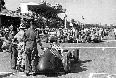 1949 Ferrari 125 C F1 works car @ 1951 GP Italy - Photo Poster
